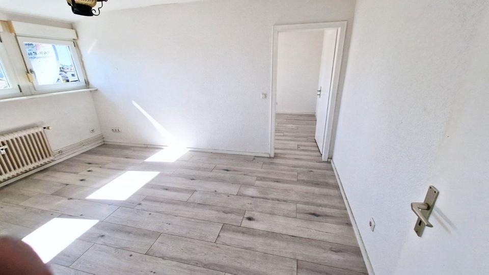 Dachgeschoßwohnung Münster (Hessen) - 2 Zimmer, 50 m&sup2;, 750&euro; | Angebot:26461175