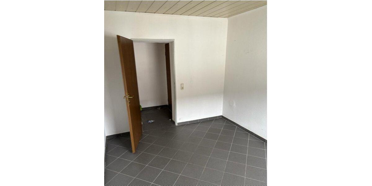 Etagenwohnung Hanau Großauheim - 3 Zimmer, 63 m&sup2;, 605&euro; | Angebot:26585867