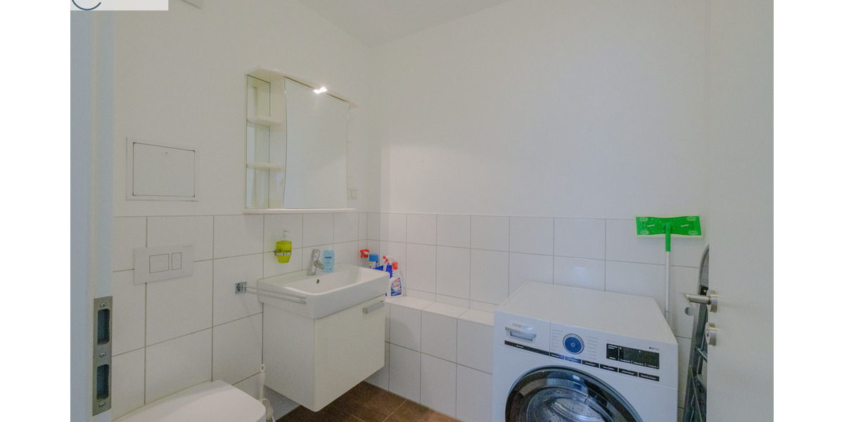 ***Direkt am Rebstockpark*** vollmöblierte 4 Zi. Wohnung mit Tageslicht Bad, Westbalkon und EBK 4 zimmer