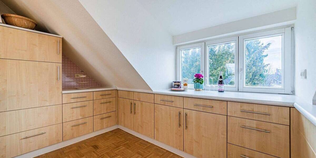 Etagenwohnung Bad Homburg vor der Höhe Bad Homburg - 3 Zimmer, 80 m&sup2;, 1.700&euro; | Angebot:26388794