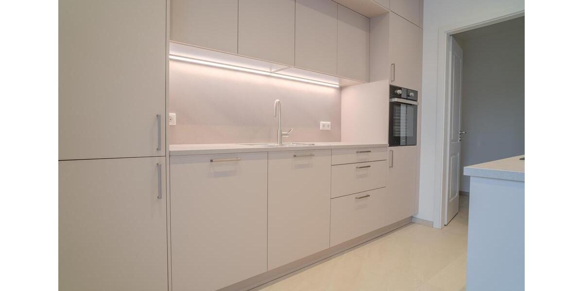Etagenwohnung Frankfurt am Main Mitte-West - 4 Zimmer, 145 m&sup2;, 3.400&euro; | Angebot:24585365