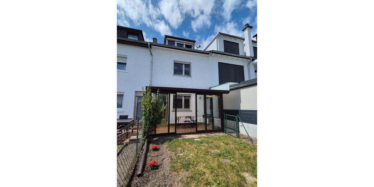 Reihenhaus Frankfurt am Main Gallus - 4 Zimmer, 100 m&sup2;, 1.799&euro; | Angebot:26505423