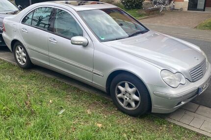 Mercedes-Benz 190 125.300 km 7.500 &euro; Neu Isenburg 63263