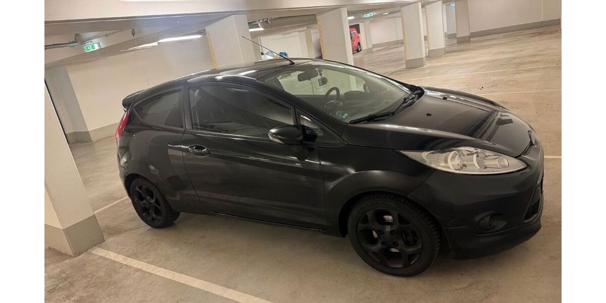 Ford Fiesta 208.000 km 2.000 &euro; Frankfurt am Main 65933