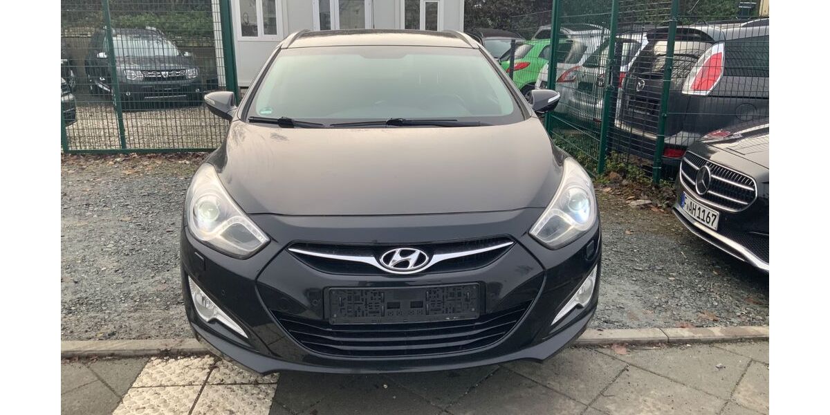Hyundai i40 153.519 km 6.750 &euro; Frankfurt am Main 60486