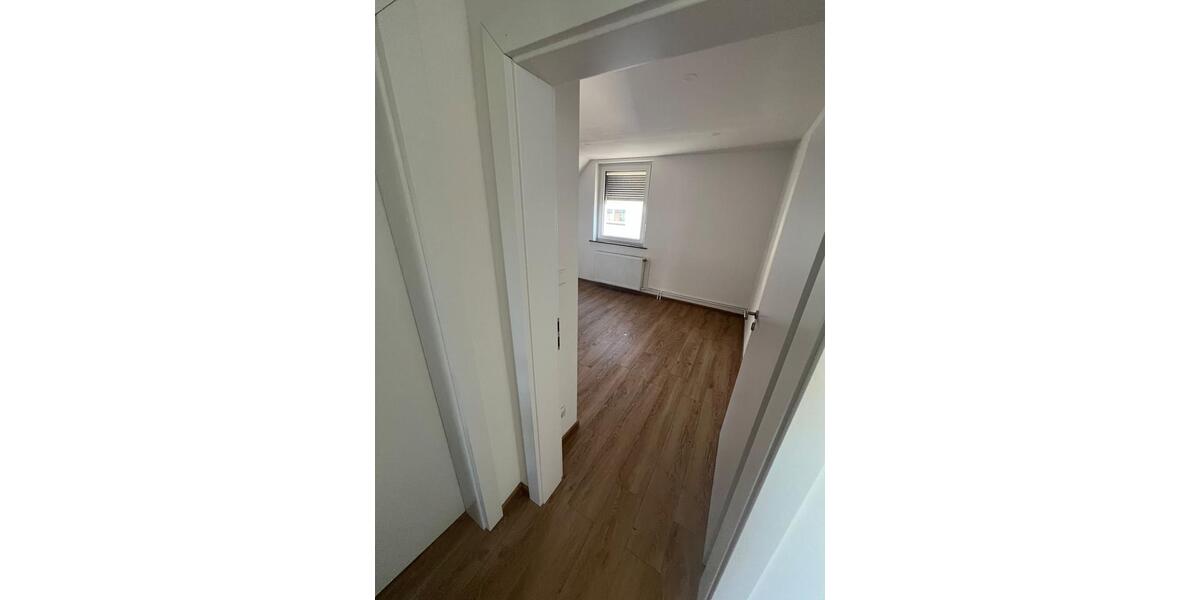 Einfamilienhaus Hanau Groß-Steinheim - 5 Zimmer, 130 m&sup2;, 1.650&euro; | Angebot:24871151