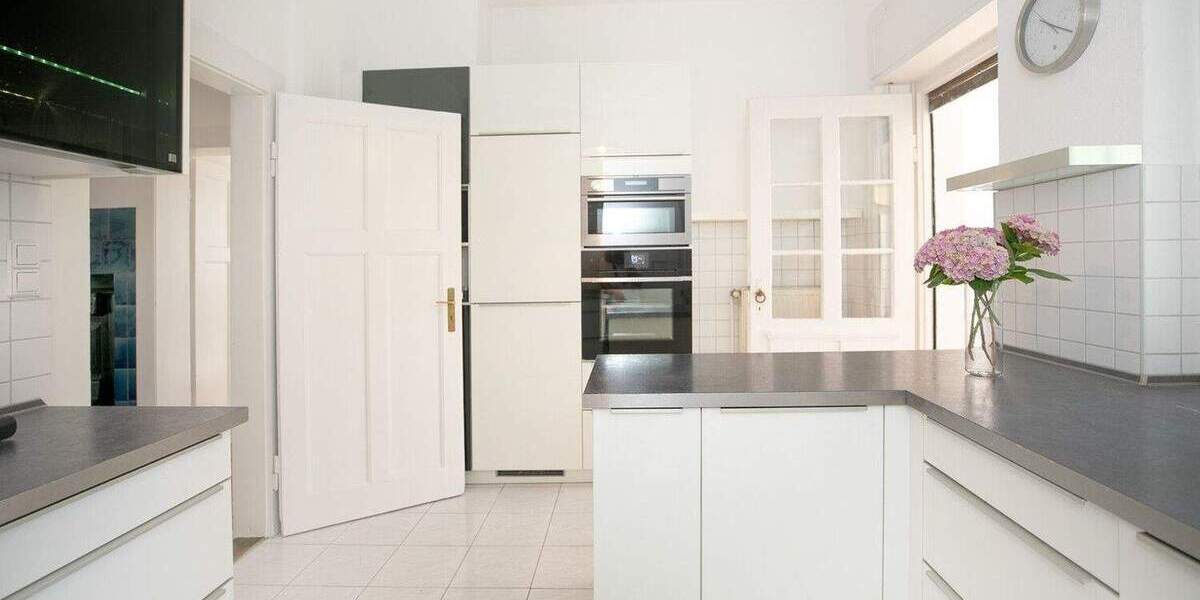 Einfamilienhaus Langen - 8 Zimmer, 190 m&sup2;, 2.900&euro; | Angebot:25360549