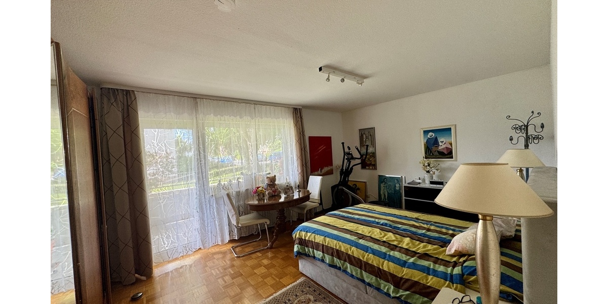 Oberursel: Kapitalanlage! Großzügige 5-Zimmerwohnung in absoluter Ruhe- und Sonnenlage! - Etagenwohnung Oberursel | Angebot:26905038