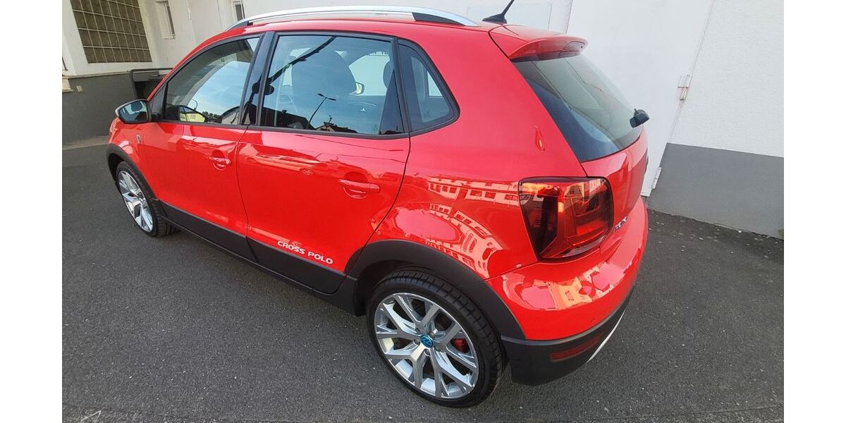VW Polo 89.700 km 10.599 &euro; Dreieich 63303