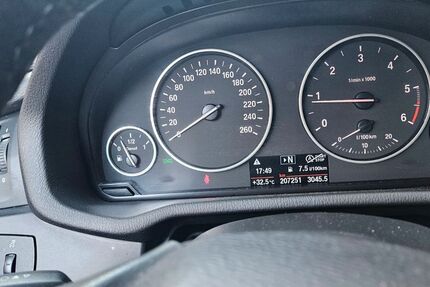 BMW X3 214.000 km 11.200 € Frankfurt am Main 60326