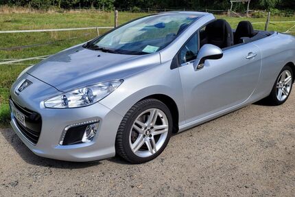 Peugeot 308 158.000 km 8.390 &euro; Frankfurt 60437