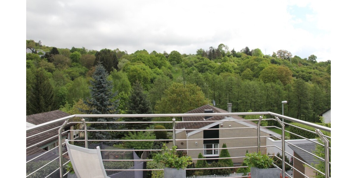 *Wohnkomfort auf allen Ebenen - ruhige Lage - moderne Ausstattung* - Doppelhaushälfte Bad Soden | Angebot:19757407