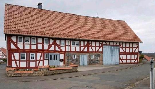 Saniertes Fachwerkhaus im Vogelsberg 6 zimmer