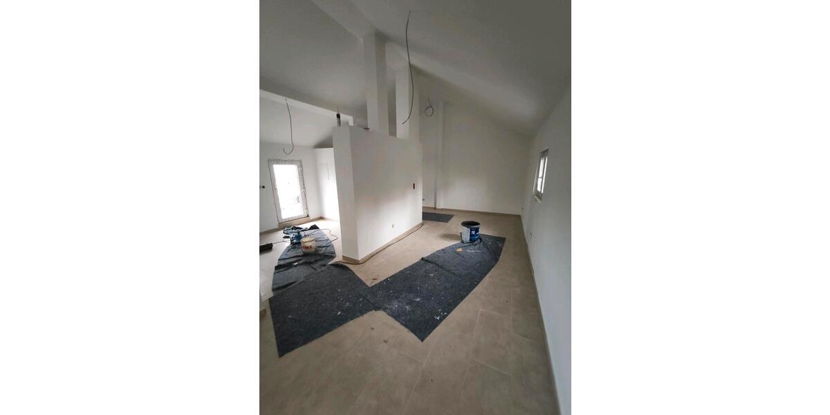 Charmante 2-Zimmerwohnung mit frisch renovierte m Gartenhaus 2 zimmer