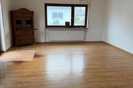 Wohnung Rüsselsheim am Main - 4 Zimmer, 98 m&sup2;, 1.350&euro; | Angebot:25257125