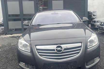 Opel Insignia 136.272 km 5.300 &euro; Raunheim 65479
