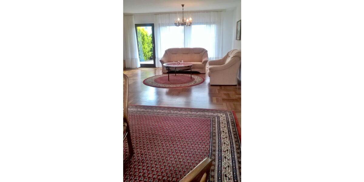 Bungalow Babenhausen - 4 Zimmer, 156 m&sup2;, 1.650&euro; | Angebot:26327929