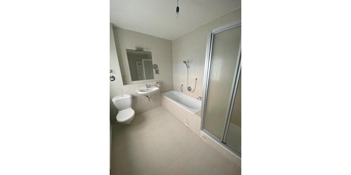 Etagenwohnung Bad Nauheim - 2 Zimmer, 65 m&sup2;, 220.000&euro; | Angebot:25414013