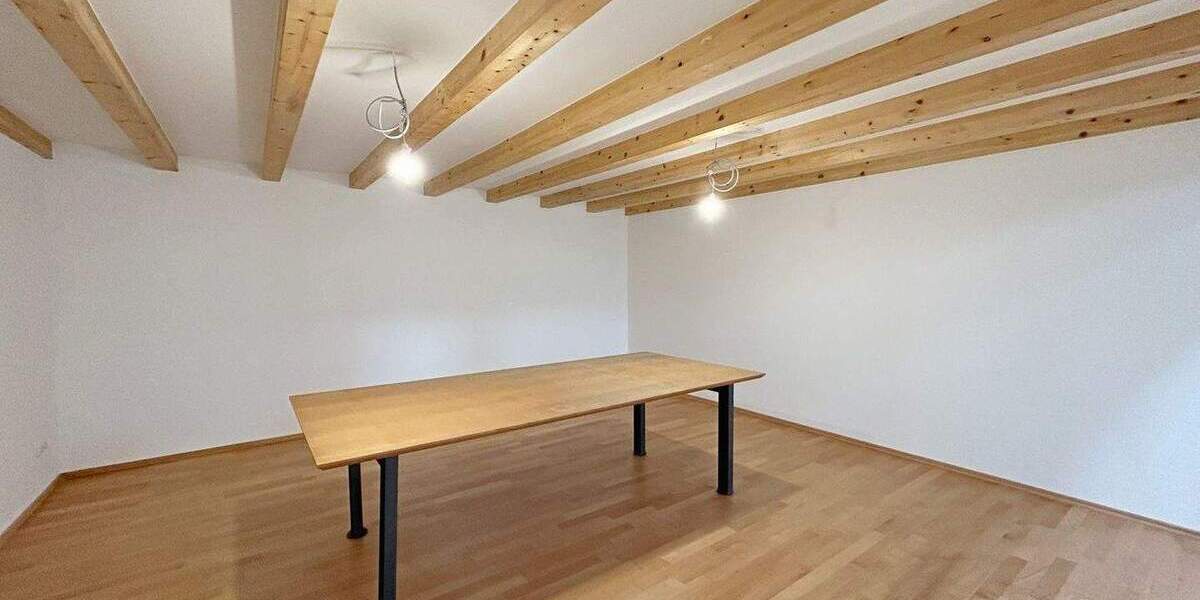 Helle und repräsentative Gewerbefläche mit Galerie zimmer