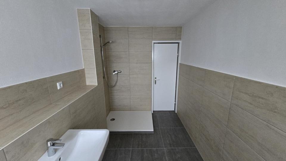 Dachgeschoßwohnung Darmstadt Bessungen - 4 Zimmer, 110 m&sup2;, 1.690&euro; | Angebot:25684858