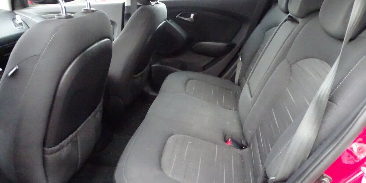 Hyundai ix35 FIFA World Cup Edition 2W,AHK 78.713 km 9.490 &euro; Rodgau 63110