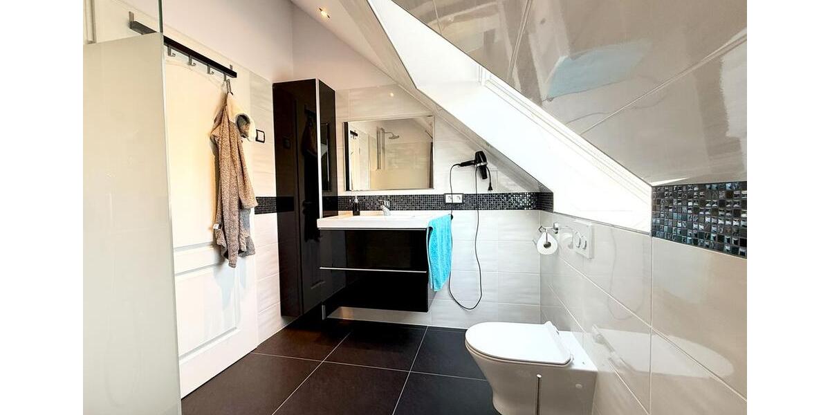Reihenhaus Frankfurt am Main West - 4.5 Zimmer, 143 m&sup2;, 795.000&euro; | Angebot:26676705