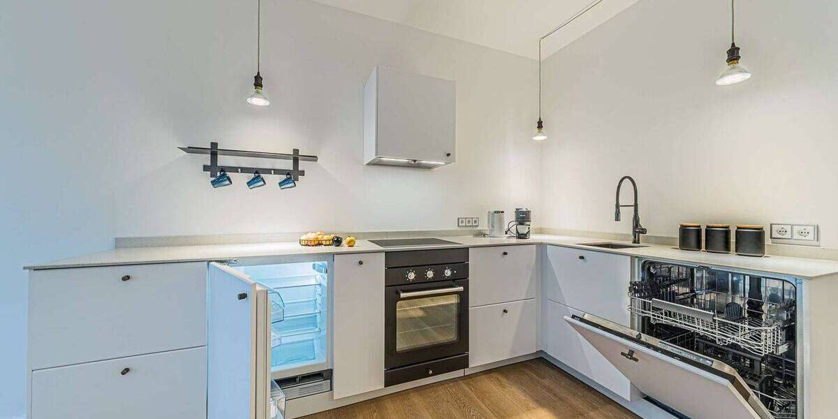 Etagenwohnung Frankfurt am Main Innenstadt - 2 Zimmer, 63 m&sup2;, 2.600&euro; | Angebot:26388792