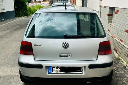 VW Golf 192.399 km 850 &euro; Hanau 63450