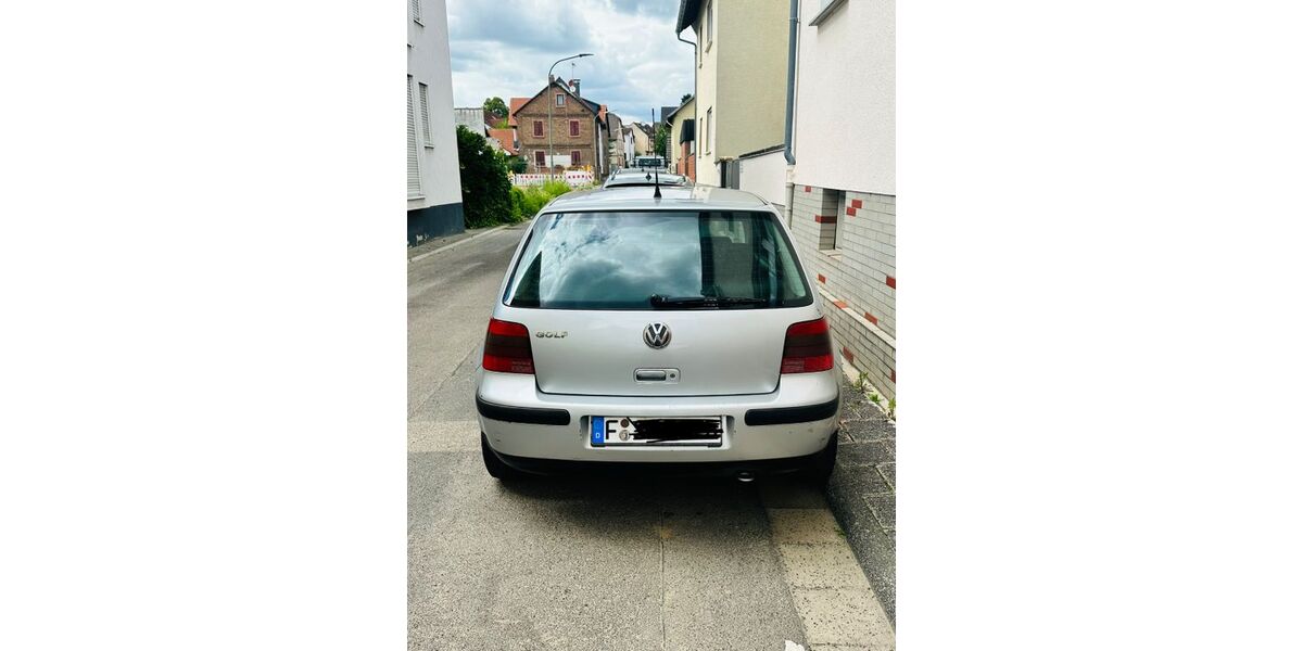 VW Golf 192.399 km 850 &euro; Hanau 63450