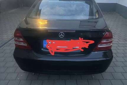 Mercedes-Benz 180 295.000 km 950 &euro; Bischofsheim 65474