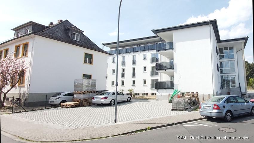 Erstbezug Luxuriöse Penthousewohnung mit 5 Zimmern, 2 Terrassen, Fußbodenheizung und eigenem Aufzug 5 zimmer