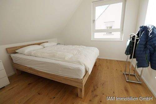Einfamilienhaus Niederdorfelden - 7 Zimmer, 210 m&sup2;, 3.100&euro; | Angebot:24401392