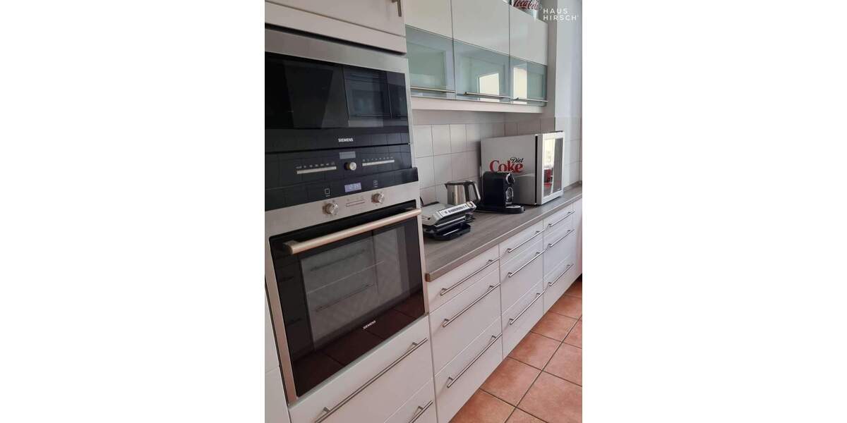 sehr geschmackvoll möbilierte, kernsanierte Wohnung in grüner Lage von Frankfurt 4 zimmer