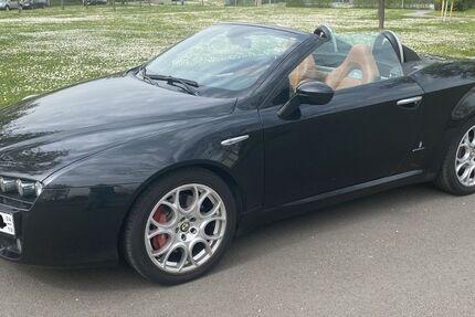 Alfa Romeo Spider 85.000 km 11.500 &euro; Frankfurt 60529