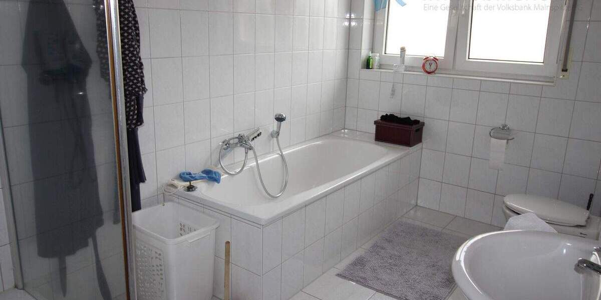 Reihenmittelhaus Bischofsheim - 6 Zimmer, 156 m&sup2;, 580.000&euro; | Angebot:25670403