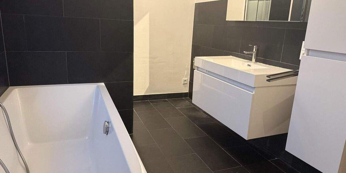 Saniertes Stadthaus FFM-Höchst-Nähe Bahnhof 4 zimmer