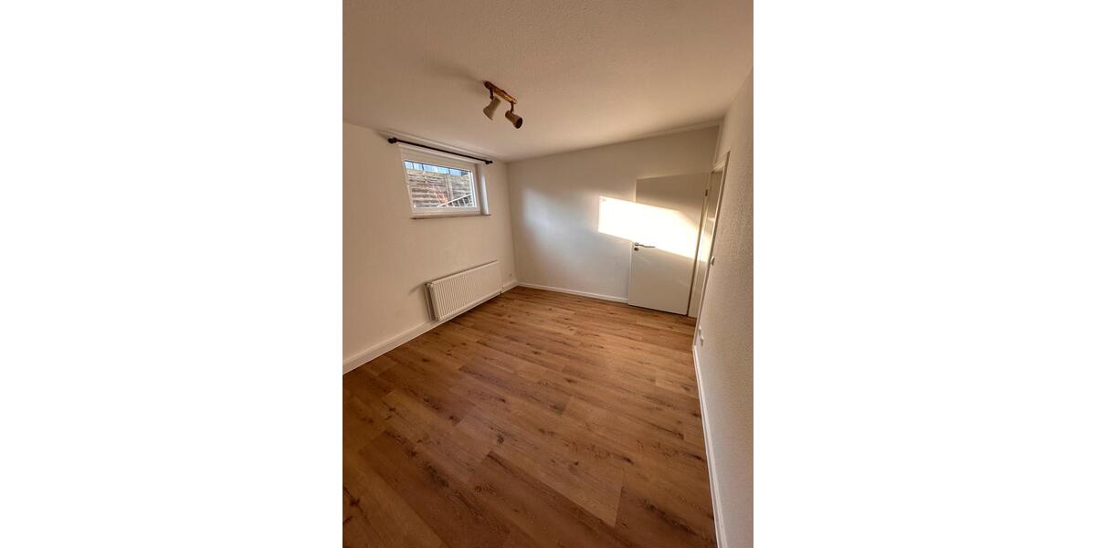 Erstbezug nach Sanierung: 2 Zimmer Wohnung in Frankfurt-Eschershe 2 zimmer