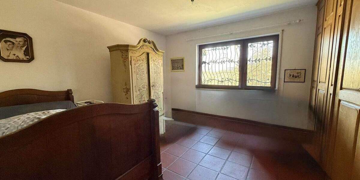 Einfamilienhaus Alzenau Wasserlos - 5 Zimmer, 250 m&sup2;, 780.000&euro; | Angebot:25776069