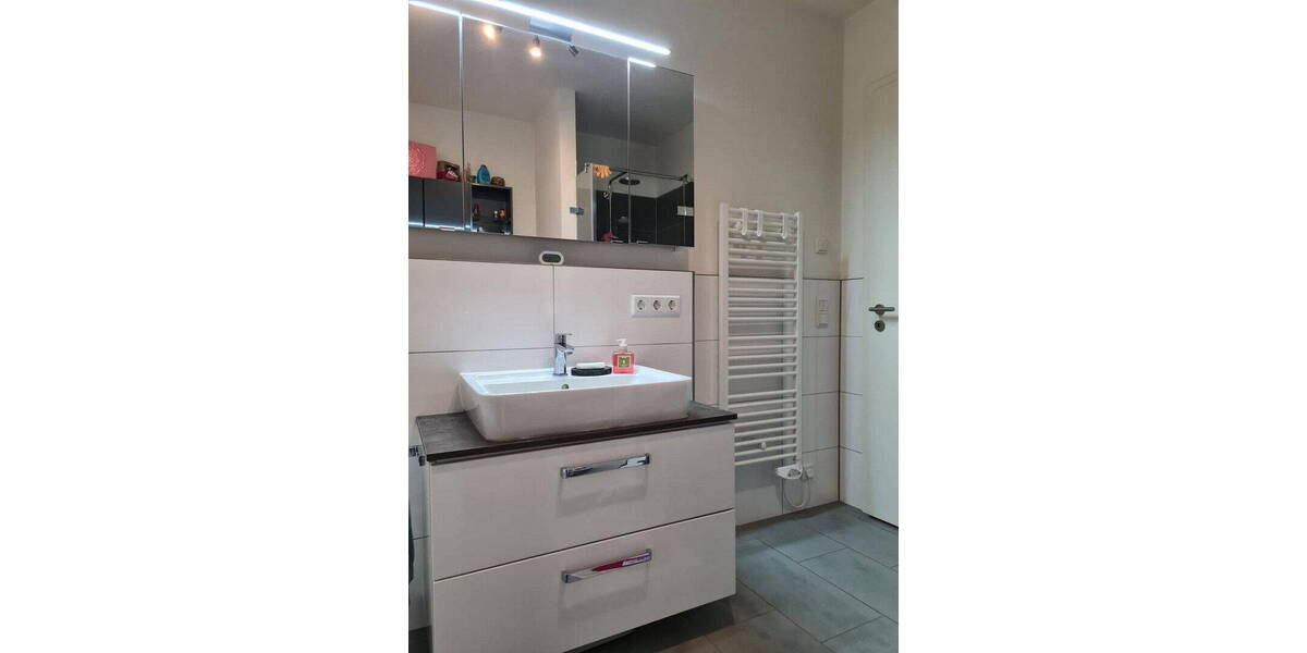 Etagenwohnung Frankfurt Gallus - 4 Zimmer, 104 m&sup2;, 1.880&euro; | Angebot:26511081