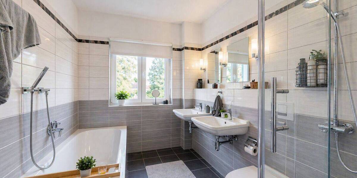 Doppelhaushälfte Frankfurt am Main Heddernheim - 6 Zimmer, 145 m&sup2;, 2.490&euro; | Angebot:26358518