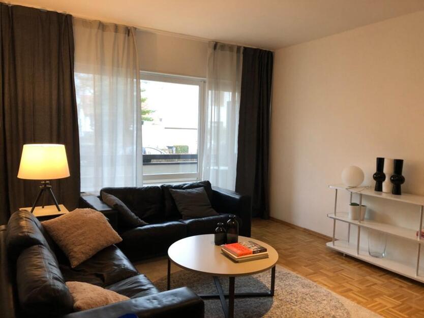 Möblierte Wohnung, Marbachweg mit Garage und Balkon' zimmer