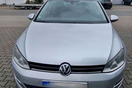 VW Golf 99.200 km 12.500 &euro; Frankfurt 60529