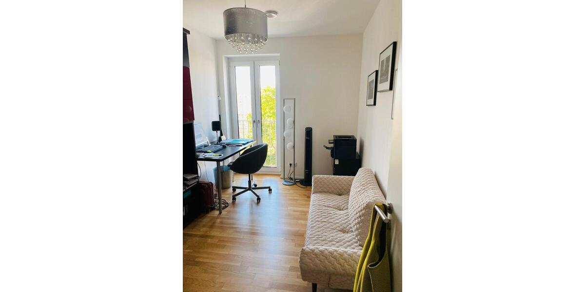 Etagenwohnung Frankfurt am Main Ostend - 3 Zimmer, 91 m&sup2;, 1.900&euro; | Angebot:26462638
