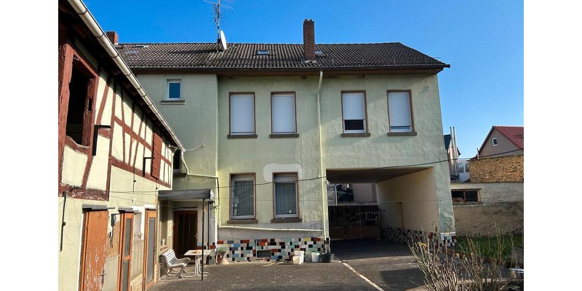 Einfamilienhaus Florstadt - 8 Zimmer, 280 m&sup2;, 2.000&euro; | Angebot:19188722