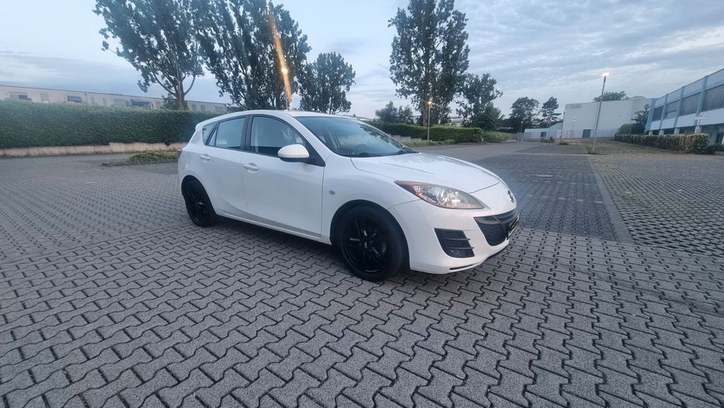 Mazda 3 234.000 km 2.890 &euro; Dreieich 63303