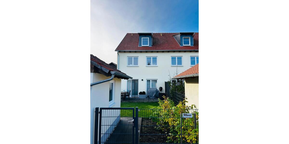 neuwertiges Reihenendhaus in ruhiger Lage zu verkaufen 5.5 zimmer