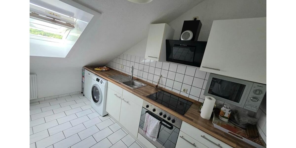 4-Zimmer-Dachgeschosswohnung mit Garage & Top-Lage in Kelkheim 4 zimmer