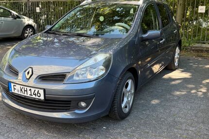 Renault Clio 217.000 km 2.500 &euro; Frankfurt 60320