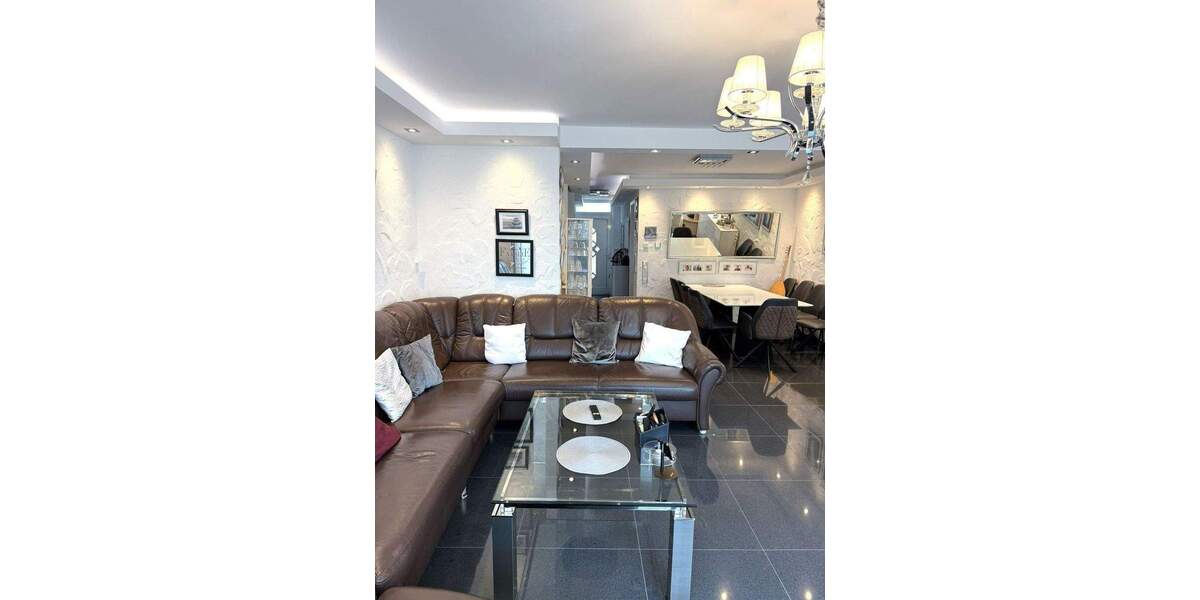 Exklusives EFH in Frankfurt – Sauna, Kamin, Wintergarten, 4× Klima | provisionsfrei 5 zimmer