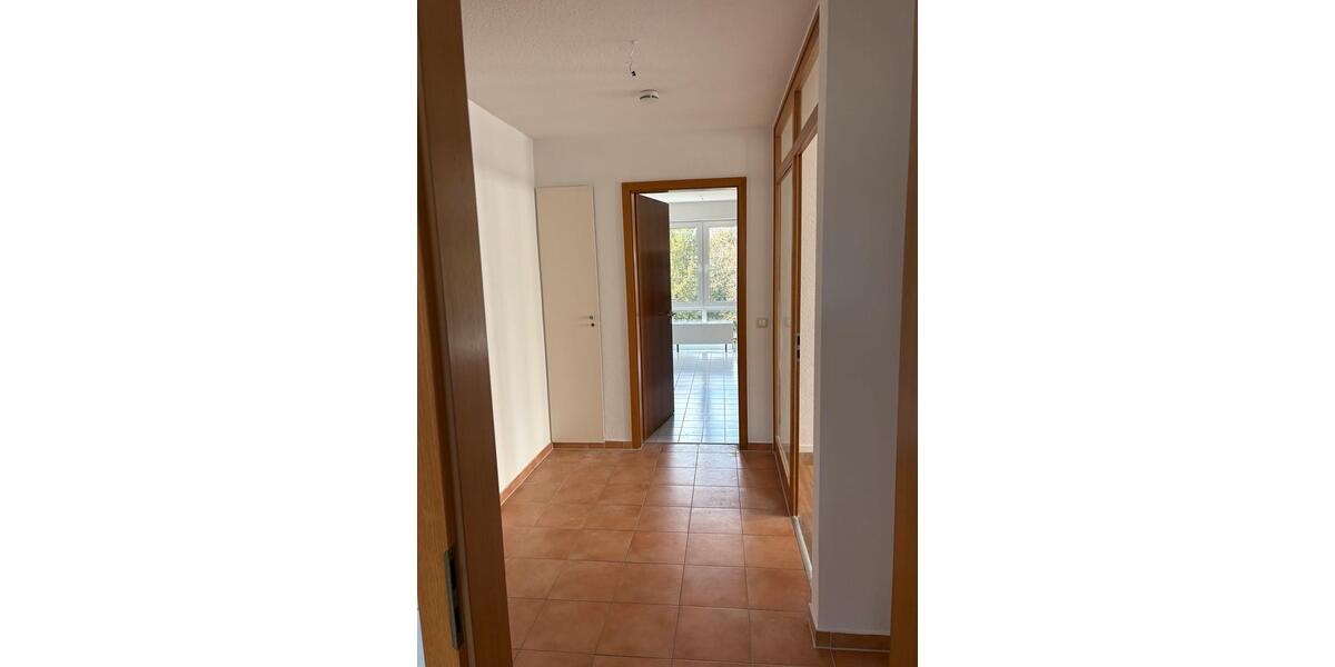 Etagenwohnung Offenbach am Main Bieberer Berg - 2 Zimmer, 71 m&sup2;, 1.050&euro; | Angebot:25790592